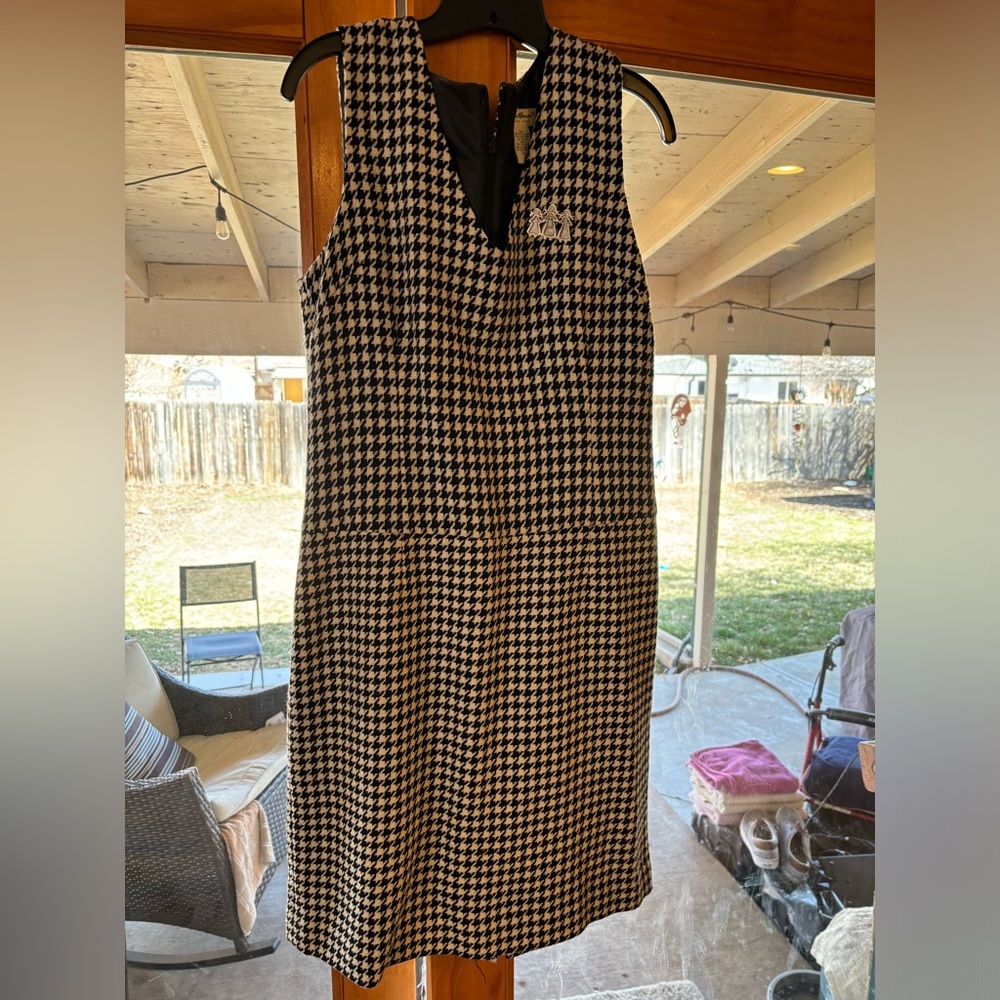 Black and white sleeveless dress